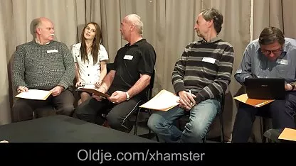 レズビアンの女の子の遊びにグルーム/隣合った部屋も空室 じょせい えろ