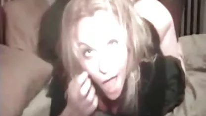 BustyアマチュアヴァネッサMasturbates彼女の滑り レズビアン えろ 動画